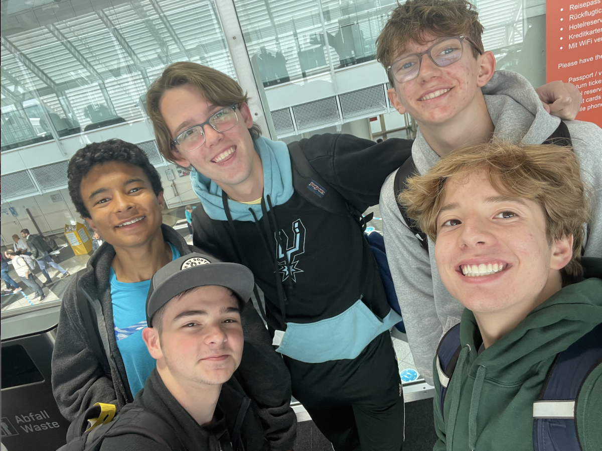 One of the many groups of friends that participated in this trip. Listed clockwise: Ben Patrick, Rex Gilliland, Bryson Gibbs, Sebastian Estep, Emmett Brewer (all '25).